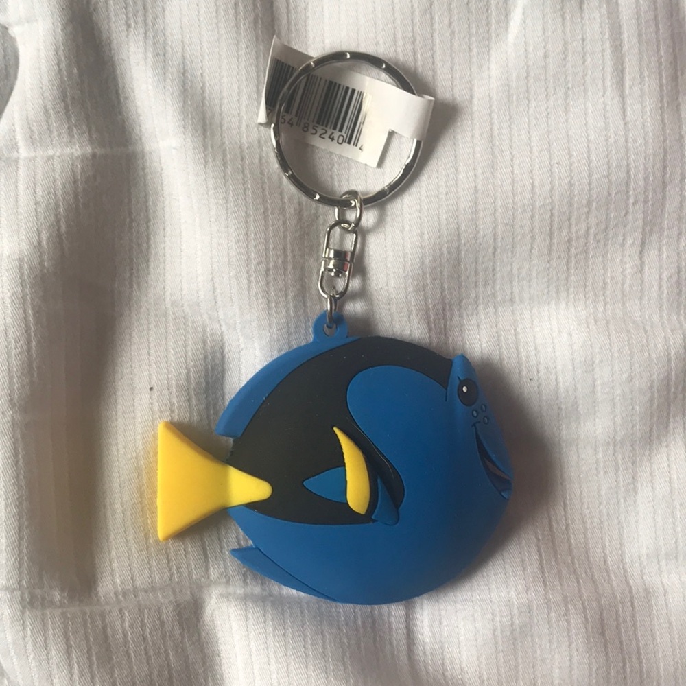 2/$10 Disney Dory Finding Nemo Key Chain